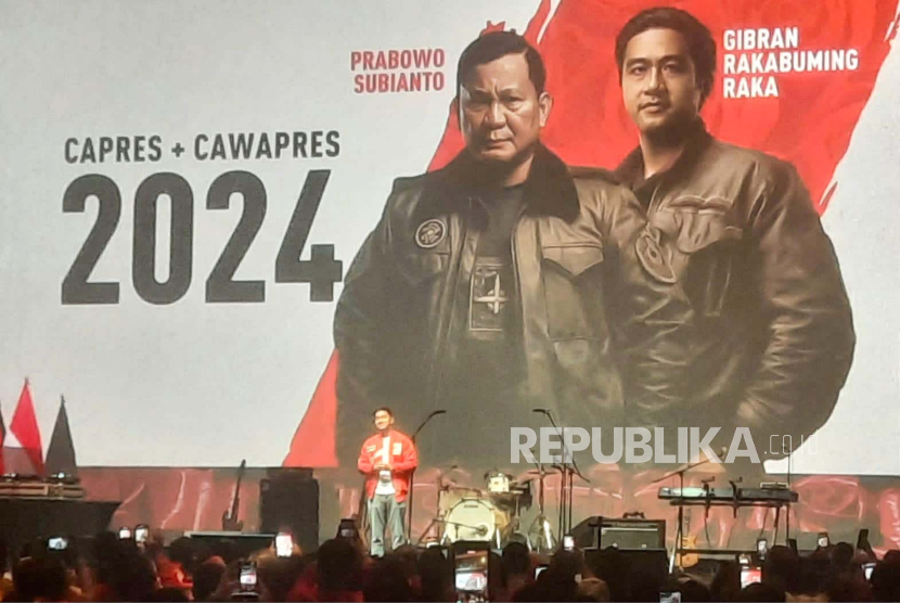 Berkemeja Biru, Prabowo-Gibran Tampil Bersama untuk Pertama Kalinya