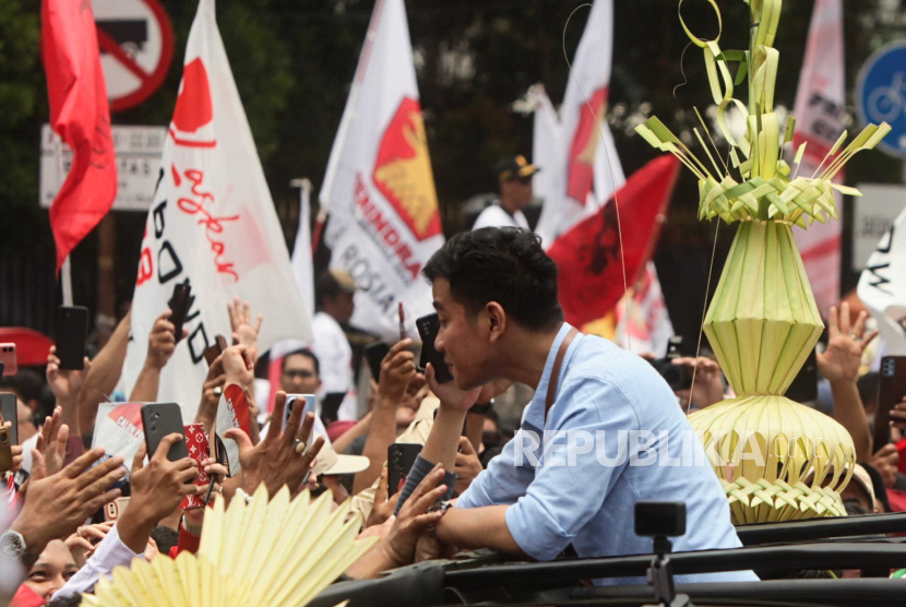 Gibran Meluncurkan Dana Abadi Pesantren dalam Debutnya Sebagai Cawapres