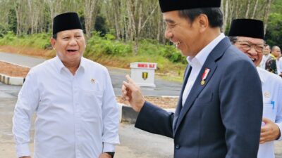 Mayoritas Responden Survei LSJ Percaya Jokowi Mendukung Prabowo-Gibran Menurut Data 66,5% -> 
Mayoritas Responden Survei LSJ Percaya Jokowi Mendukung Prabowo-Gibran Menurut Data 66,5% menurut Mayoritas Responden Survei LSJ