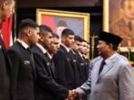 Prabowo Subianto menyambut kedatangan 22 Mahasiswa Palestina di Unhandalam