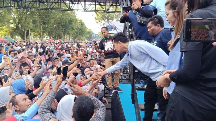 Selamat Datang Gibran bersama Jalan Sehat Massal yang Menggema di Sulawesi Selatan