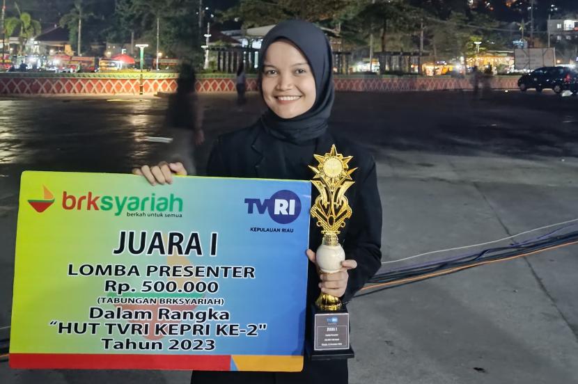 Mahasiswi FAI UMJ Meraih Juara Pertama dalam Lomba Presenter HUT TVRI Kepulauan Riau