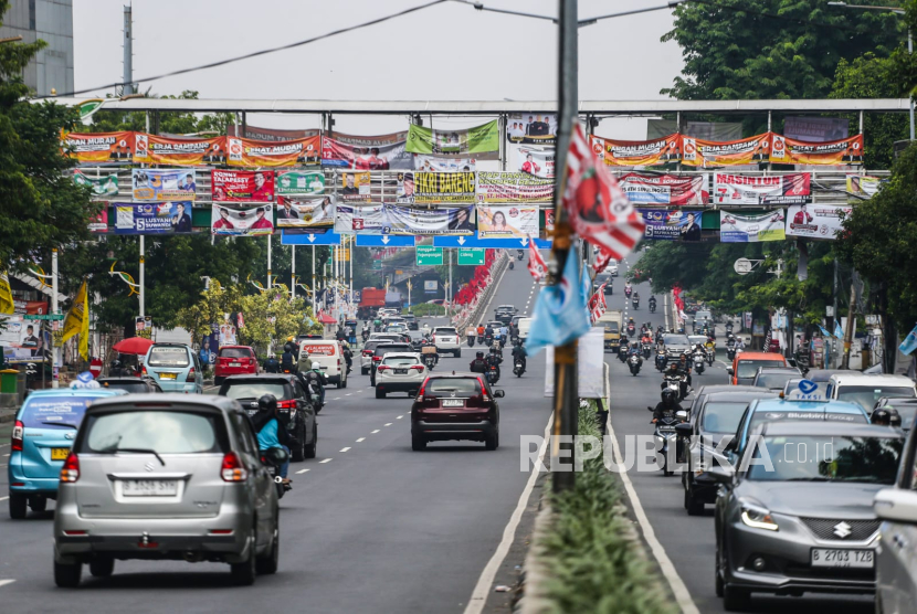 Institut Survei: Elektabilitas Gerindra Mendekati PDIP dan Golkar di Peringkat Ketiga