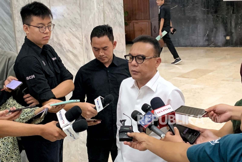 Wakil Ketua DPR Klaim Pemerintah Telah Menyetujui Revisi UU MK Menurut Mahfud