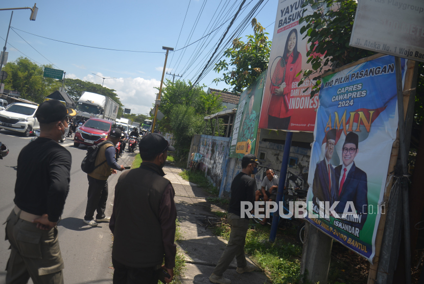 Bawaslu Memberikan Peringatan kepada Parpol agar Tidak Merusak Alat Peraga Kampanye Sesama Parpol