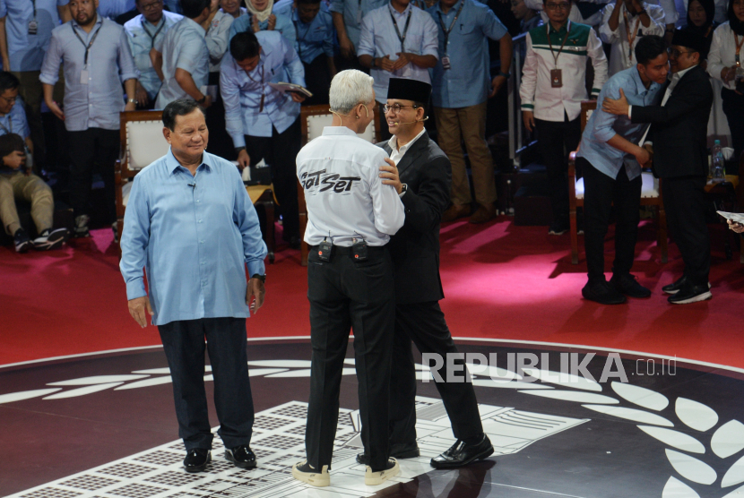 Anies tidak terlalu keras saat menghadapi Ganjar, dan Prabowo disebut menjaga peluang koalisi