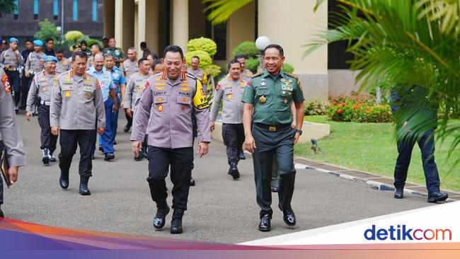 Pertemuan Panglima TNI dan Kapolri Bahas Sinergitas dalam Pemilu dan Situasi Papua