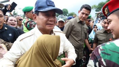 Prabowo Meminta Unhan RI untuk Meneliti Solusi Rumah Warga yang Terkena Dampak Kenaikan Air Laut