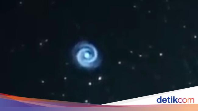 Keajaiban Langit pada Desember 2023: Perubahan Fase Bulan dan Hujan Meteor