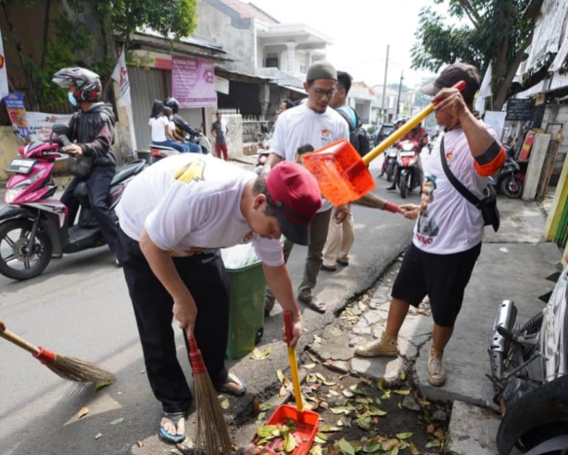 Gerakan RKB Bersih-Bersih di Kampung Makassar Jakarta Timur: Menciptakan Sejuta Kebaikan