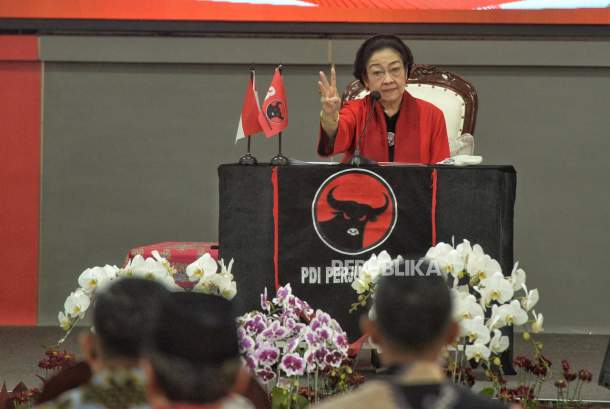 Megawati Menegaskan Bahwa Pemimpin Tidak Boleh Terbuai oleh Kekuasaan