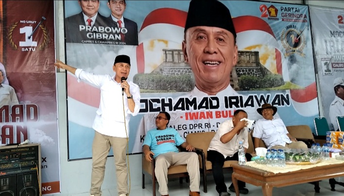 Tim Iwan Bule Sentuh Langsung Masyarakat di Jabar, dari PKL hingga Pelaku UMKM, Serap Aspirasi