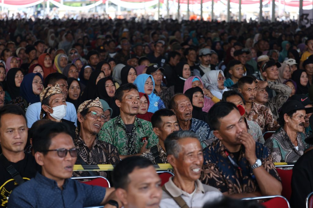 Prabowo Takjub Acara Kementan-Kemhan Dihadiri 60.000 Petani dan Peternak: Kalian adalah Patriot Sejati