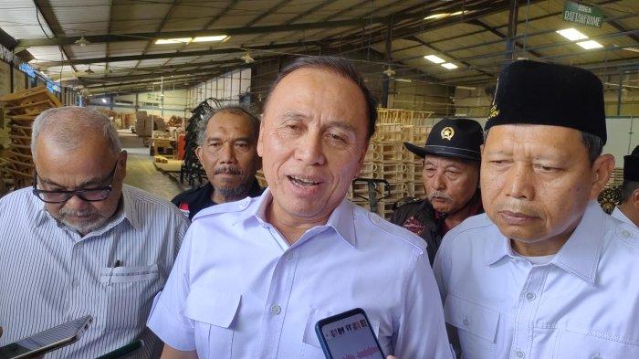 Mochamad Iriawan Berikan Dua Mobil Gratis, Masyarakat Pangandaran Gunakan untuk Bantuan