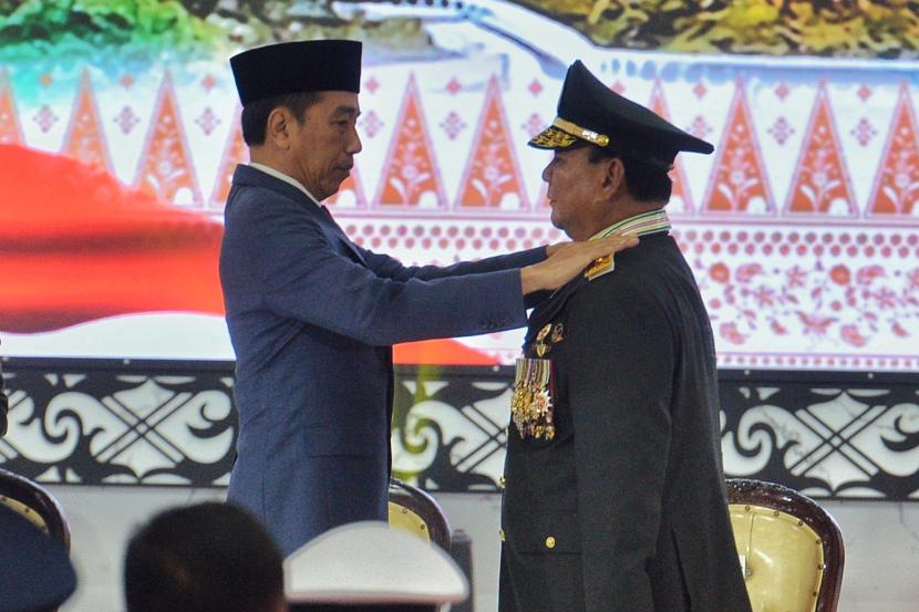 Ketua Ikatan Aktivis 98 Menyangkal Viralnya Pemberian Pangkat Prabowo yang Dianggap Mirip Kebiasaan Orde Baru