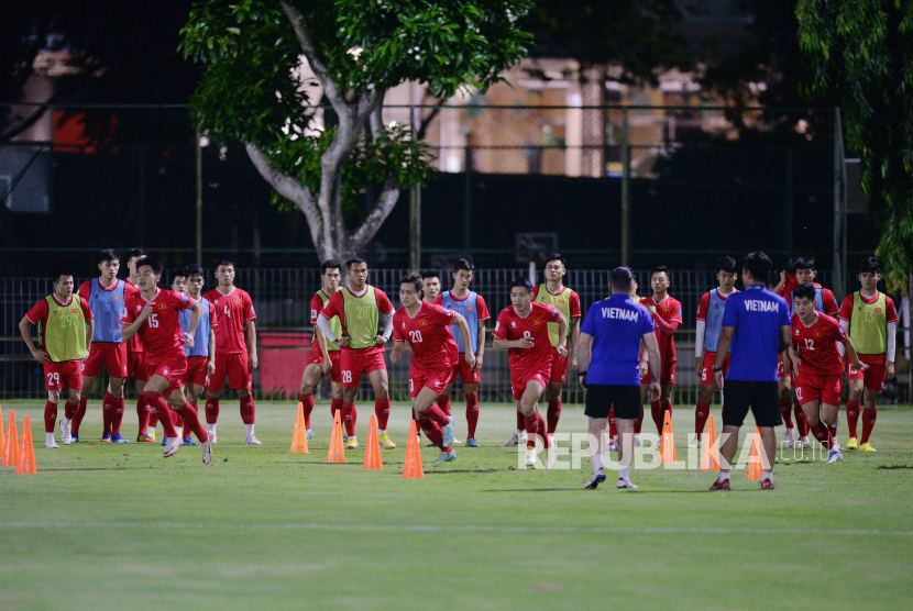 Tak Terbendung Tekanan Berat Troussier saat Vietnam Menghadapi Indonesia di GBK Malam Ini