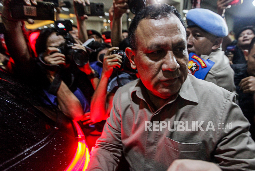 Respons Polri saat Diminta Menahan Firli Bahuri